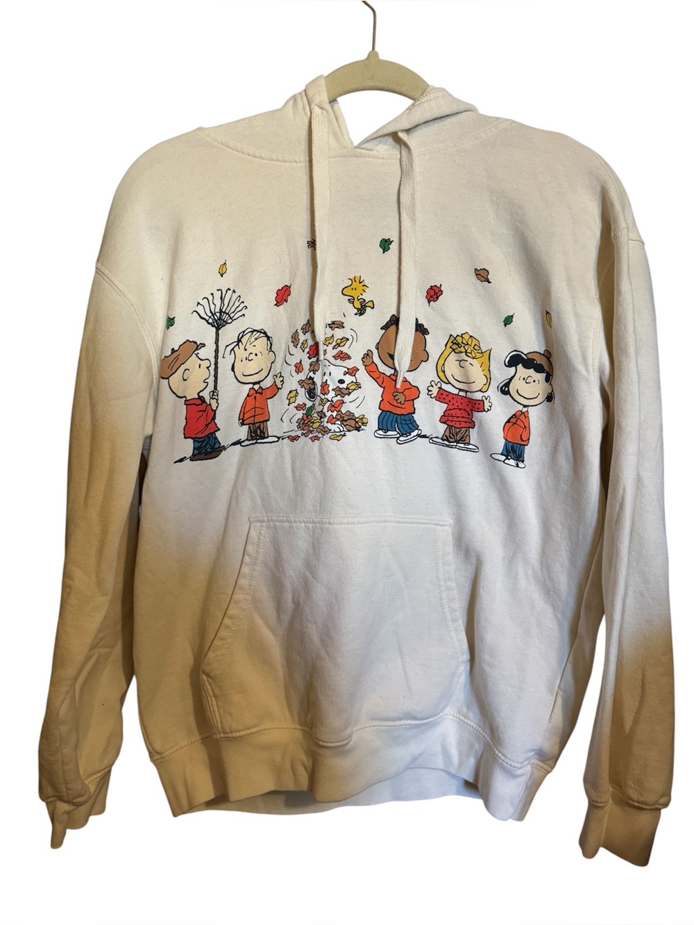 Peanuts Cream Crewneck Hoodie with Fall Character Graphic ladies medium